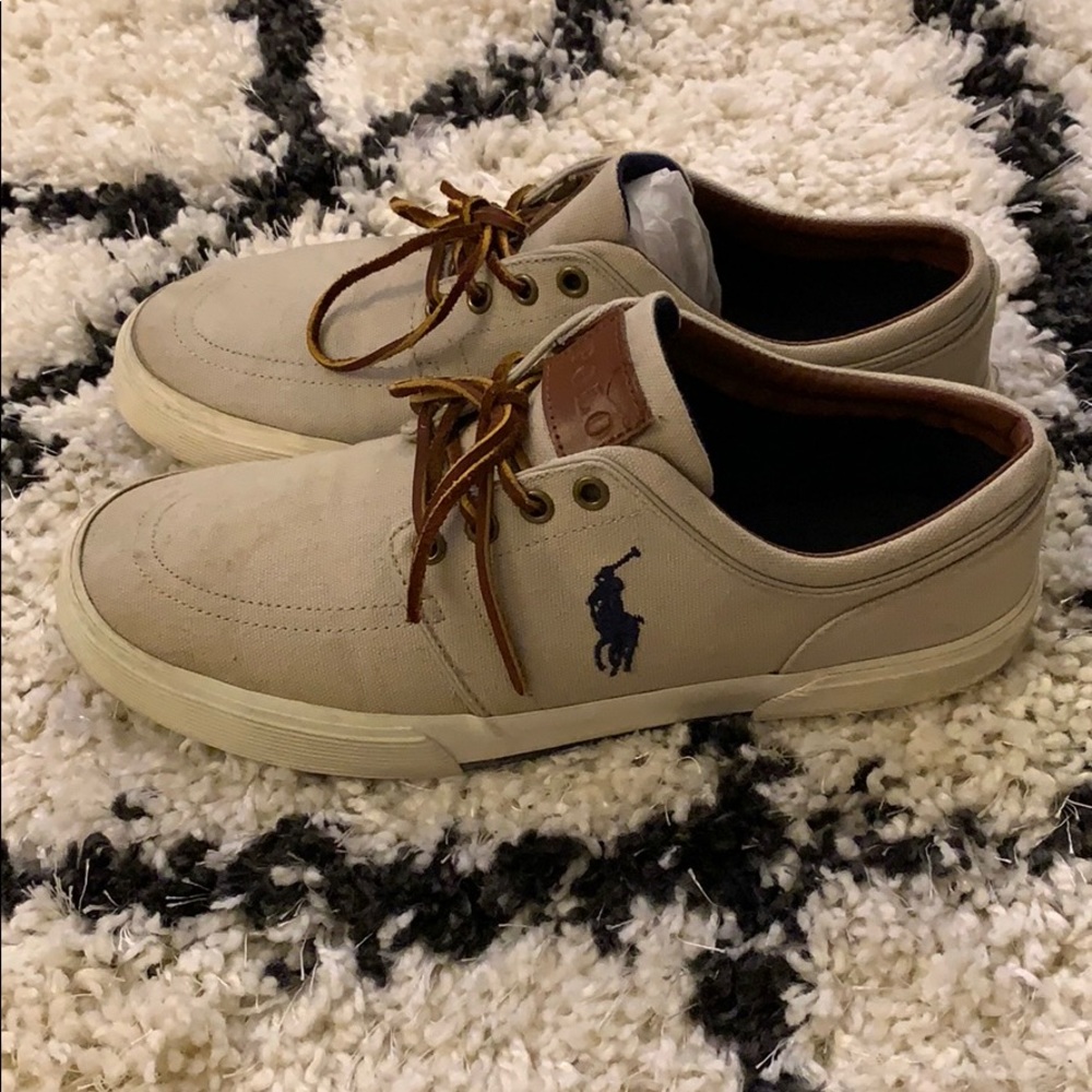 Polo Beige size 10